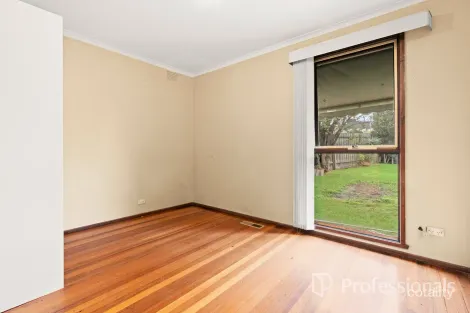 Property photo of 33 Winnima Avenue Hampton Park VIC 3976