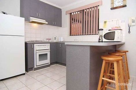 Property photo of 6 Dozey Court Roxburgh Park VIC 3064