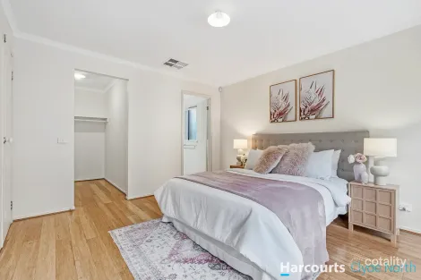 Property photo of 8 Bounty Way Berwick VIC 3806