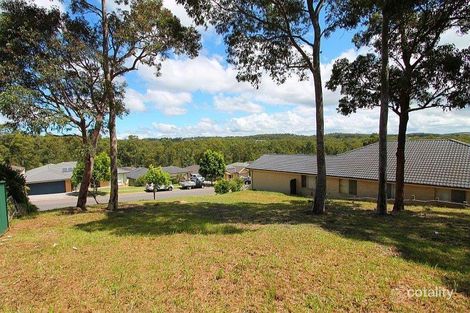 Property photo of 17 Cottonwood Chase Fletcher NSW 2287