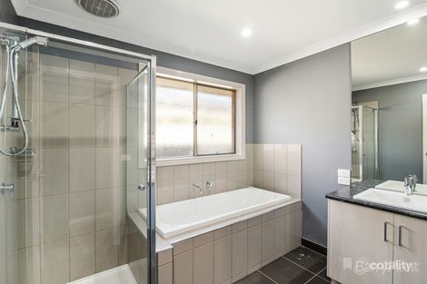 Property photo of 21 Crimmins Way Kilmore VIC 3764