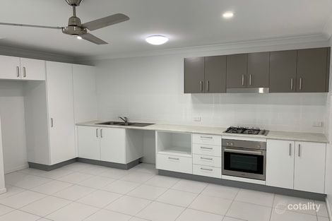 2/17 Vivian Hancock Dr, North Booval, QLD 4304