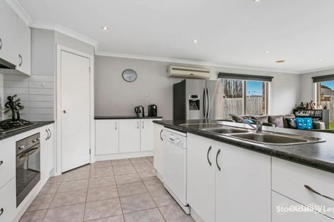 Property photo of 17 Phoenix Avenue Cranbourne VIC 3977