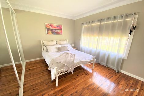 Property photo of 32 Lawson Crescent Griffith NSW 2680