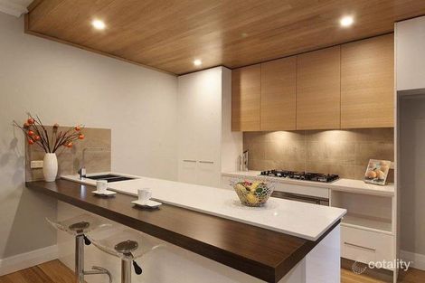 Property photo of 70B Parkmore Road Bentleigh East VIC 3165