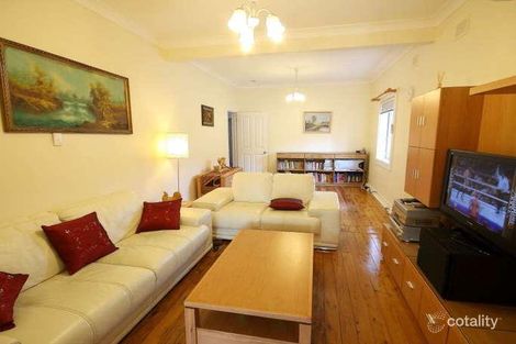 Property photo of 5 St Helena Parade Eastlakes NSW 2018