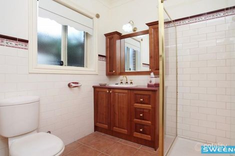 Property photo of 10 The Willows Hillside VIC 3037