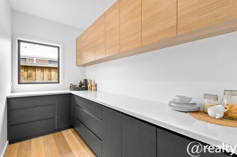 Property photo of 8 Link Street Newborough VIC 3825