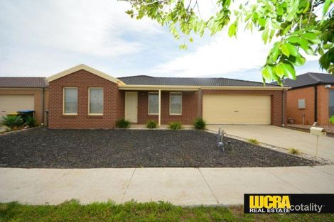 10 Kinglake Dr, Manor Lakes, VIC 3024