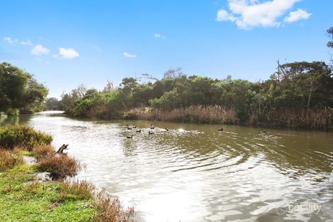 Property photo of 11 Mahoney Crescent Seaford VIC 3198