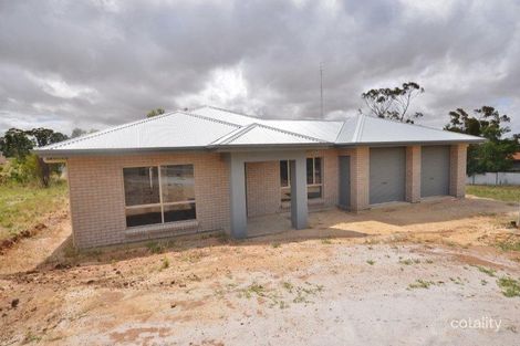Property photo of 35 Heath Close Clare SA 5453