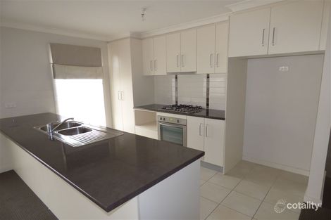Property photo of 9 Deakin Court Horsham VIC 3400