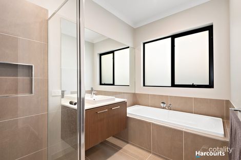 Property photo of 5 Atrium Street Clyde North VIC 3978