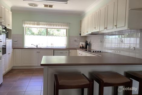 Property photo of 10 Hillview Place Leeton NSW 2705