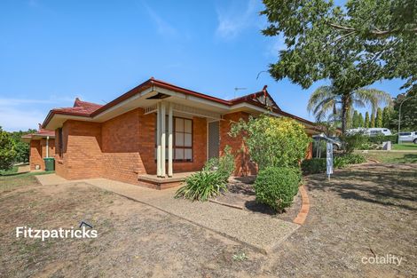 Property photo of 1/40 Simkin Crescent Kooringal NSW 2650