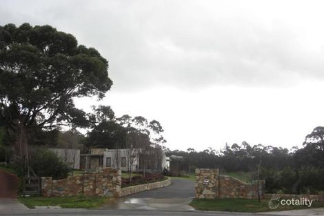 26 Rydaldene Way, Berwick, VIC 3806