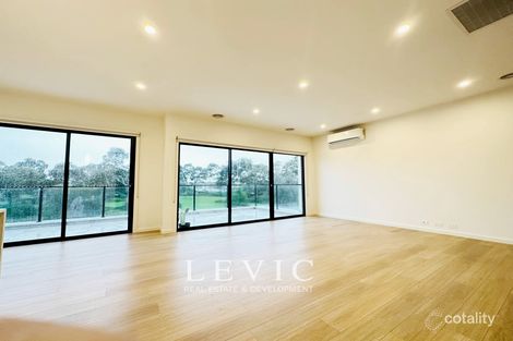 Property photo of 20 Mulberry Grove Keysborough VIC 3173