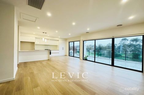 Property photo of 20 Mulberry Grove Keysborough VIC 3173