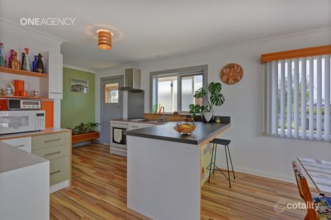 Property photo of 1 Bells Parade Somerset TAS 7322