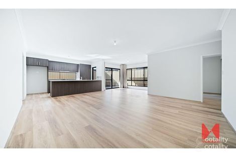 9b Banksia Cir, Thornlie, WA 6108