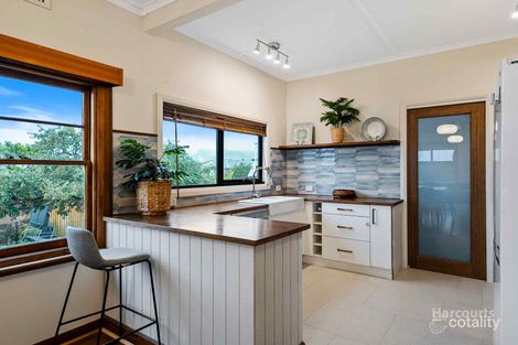 Property photo of 14 Sunnyside Road Lindisfarne TAS 7015