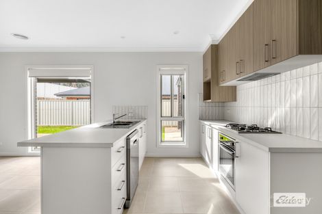 Property photo of 49 Brewer Drive West Wodonga VIC 3690