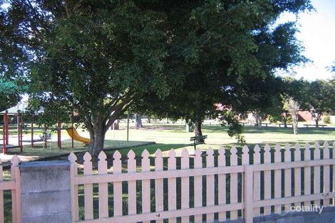 5 Bowline Rd, Mermaid Waters, QLD 4218