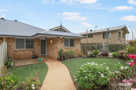 2/27 Gladstone St, Newtown, QLD 4350