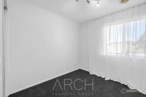 Property photo of 13 Provence Place Narre Warren South VIC 3805