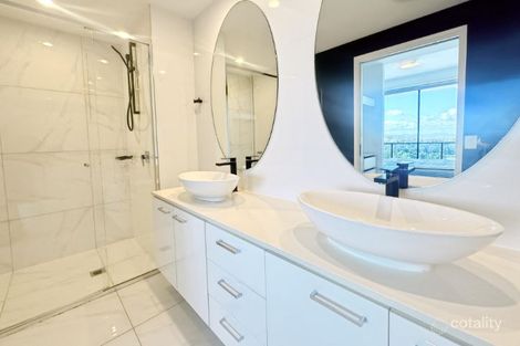 Property photo of 31209/5 Harbour Side Court Biggera Waters QLD 4216