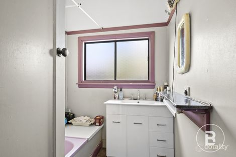 Property photo of 13 Hunt Street Ballarat East VIC 3350