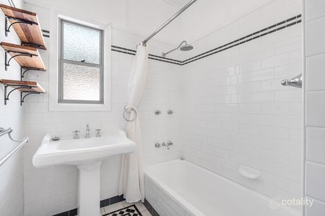 Property photo of 11 Patterson Street Wynnum QLD 4178