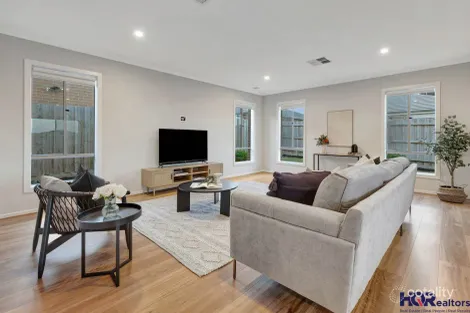 Property photo of 7 Shrubs Road Mambourin VIC 3024