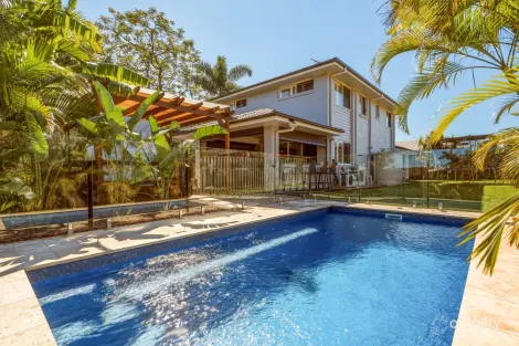 Property photo of 10 Carmody Close Nudgee QLD 4014