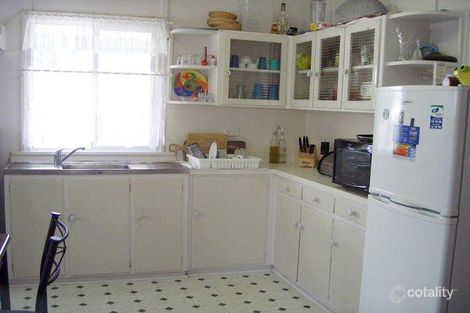 Property photo of 20 Bird Street Bundamba QLD 4304