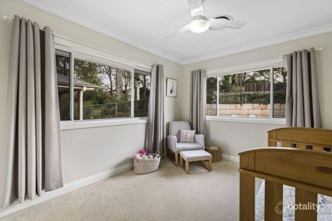 Property photo of 14 Saint Ives Court Mount Lofty QLD 4350