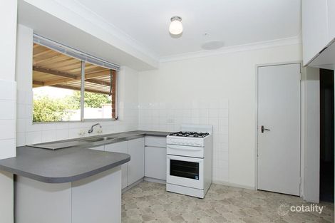 Property photo of 32 Lincoln Road Forrestfield WA 6058