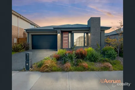 26 Sparrow St, Cranbourne, VIC 3977