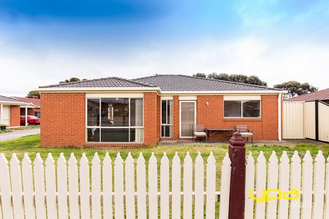 Property photo of 1/27 Yeats Drive Delahey VIC 3037