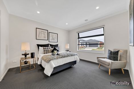 Property photo of 5 Bunsen Way Truganina VIC 3029