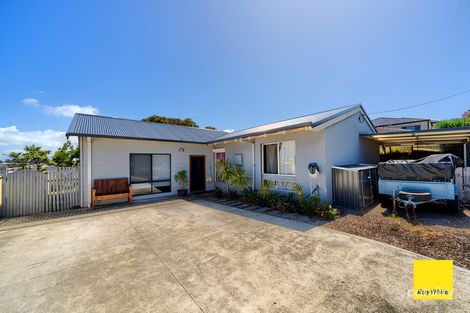 Property photo of 13 Kampong Road Yakamia WA 6330