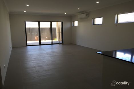Property photo of 4 Vitrinella Avenue Jindalee WA 6036