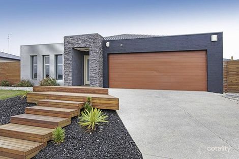 77 Province Bvd, Highton, VIC 3216