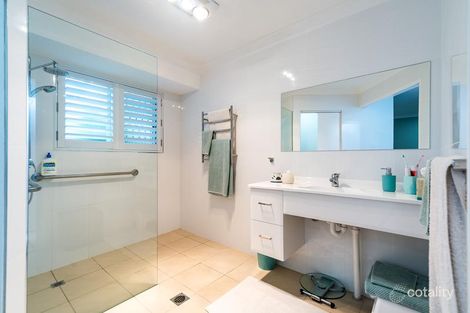 2/21 Victor Ave, Paradise Point, QLD 4216