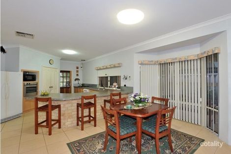 25 Riaza Pkwy, Port Kennedy, WA 6172