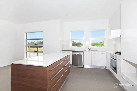 Property photo of 20 Brigantine Drive Shell Cove NSW 2529