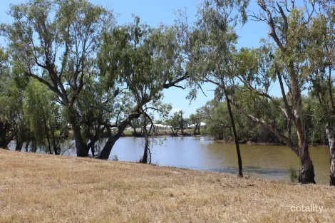 76 Johnston Rd, Goondiwindi, QLD 4390