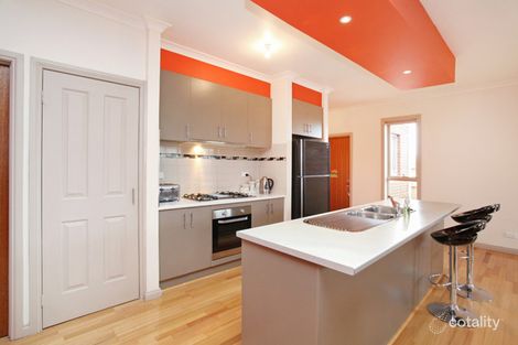 Property photo of 2/31 Whitesides Avenue Sunshine West VIC 3020