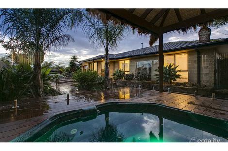 Property photo of 37 Weerona Way Mornington VIC 3931