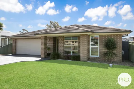 24 BARELLAN AVE, DAPTO, NSW 2530